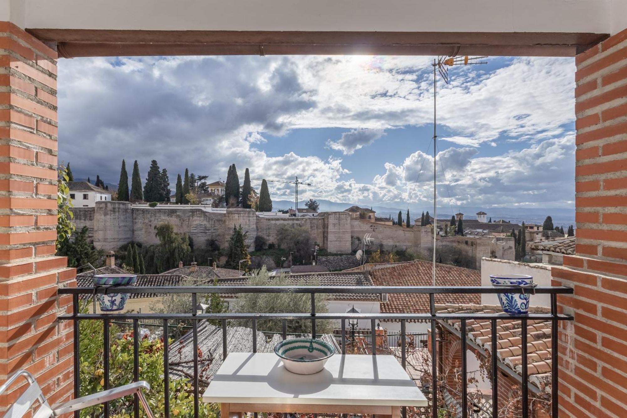 Carmen de la Sultana una planta entera Granada Exterior foto
